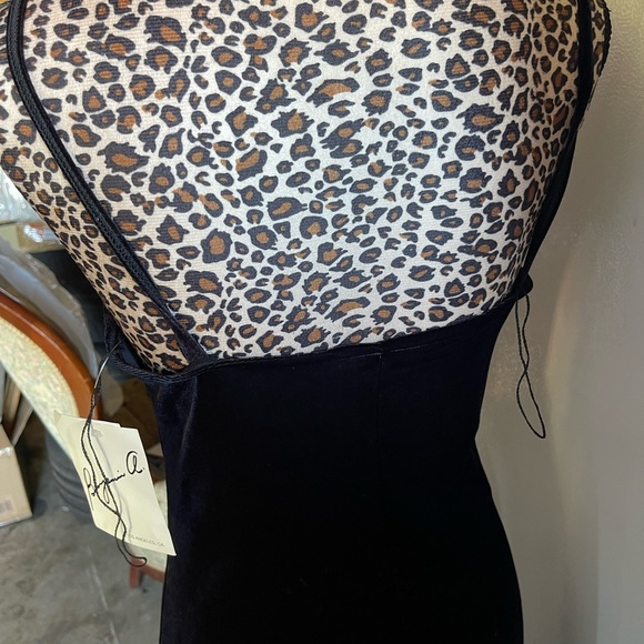 Prom Dress/Evening Gown. Floor length with Beaded Bodice. - Picture 4 of 10